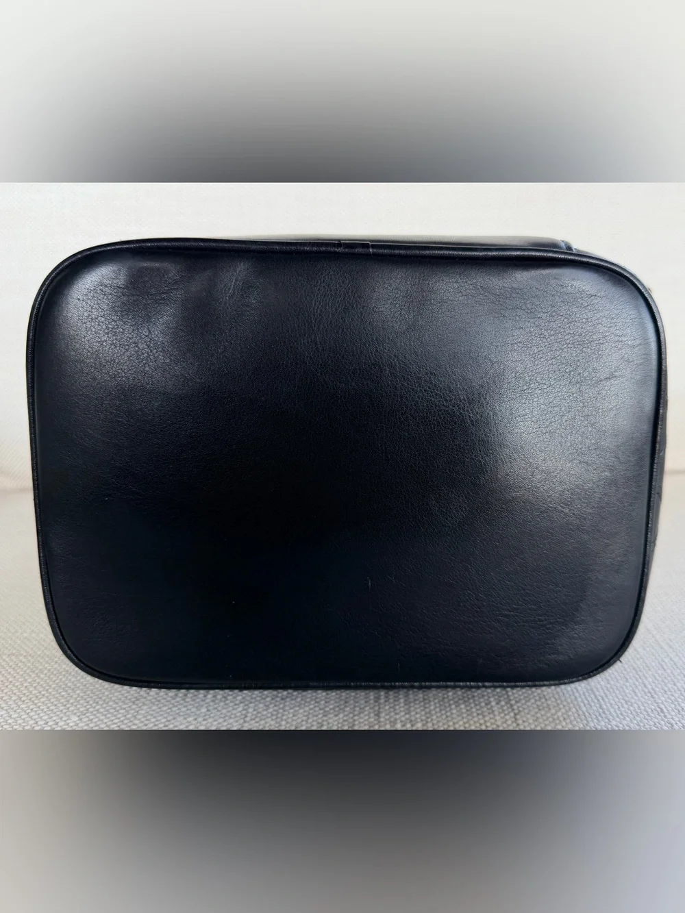 CHANEL Vintage Black Lambskin Vanity Cosmetic Case Gold CC Charm